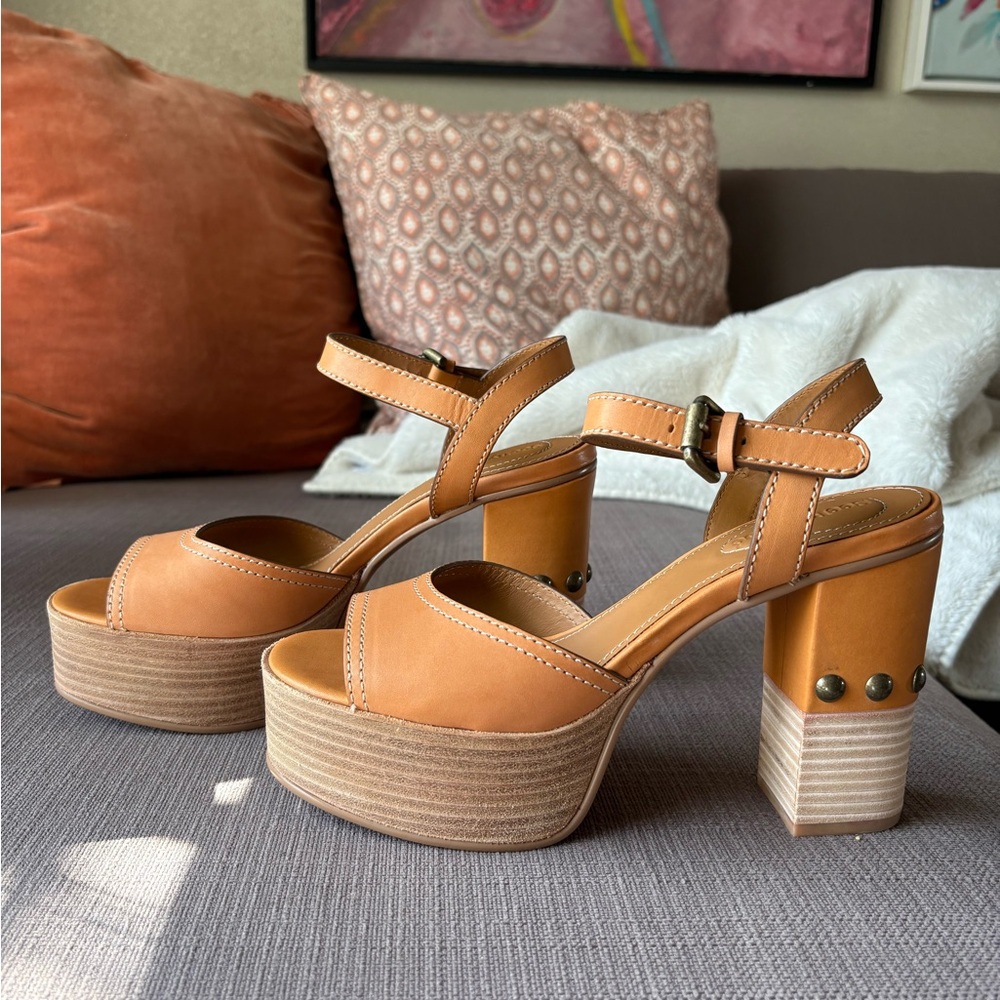 See By Chloe Brown Platform Sandals